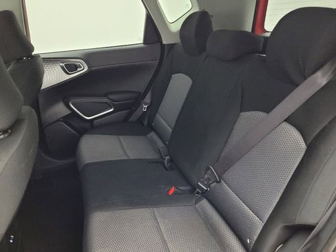 Used 2023 Kia Soul S image 18