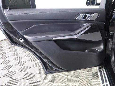 Used 2020 BMW X7 xDrive40i w/ Cold Weather Package image 28