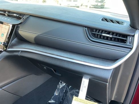 New 2026 Jeep Grand Cherokee L Limited image 16