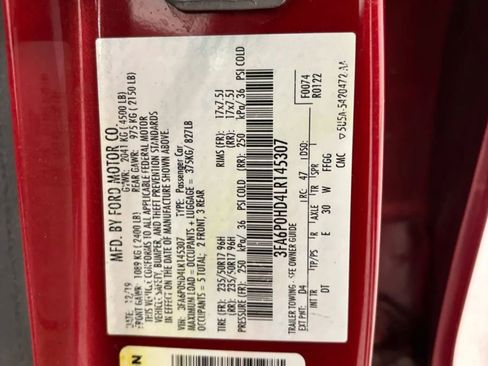 Used 2020 Ford Fusion SE FWD image 33