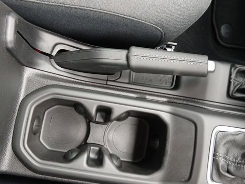 New 2026 Jeep Wrangler Unlimited Sport w/ Convenience Group image 22