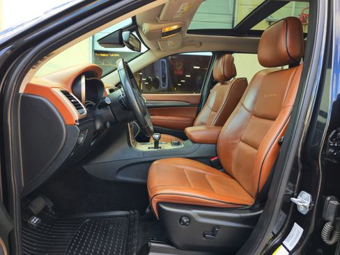 Used 2015 Jeep Grand Cherokee Summit w/ Platinum Series Group image 14