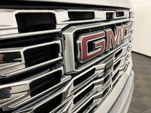New 2026 GMC Sierra 3500 Denali w/ Denali Reserve Package AWD/4WD image 10