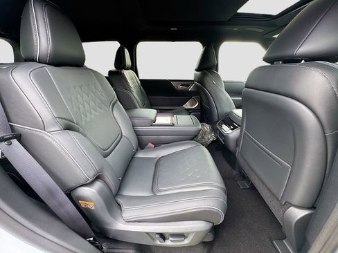 New 2026 INFINITI QX80 Autograph w/ Premium Cargo Package AWD/4WD image 31