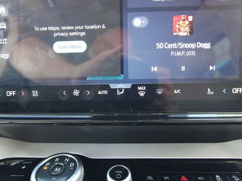 Used 2025 Ford Expedition Active image 30