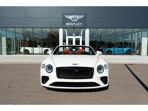 Used 2024 Bentley Continental GT V8 image 19