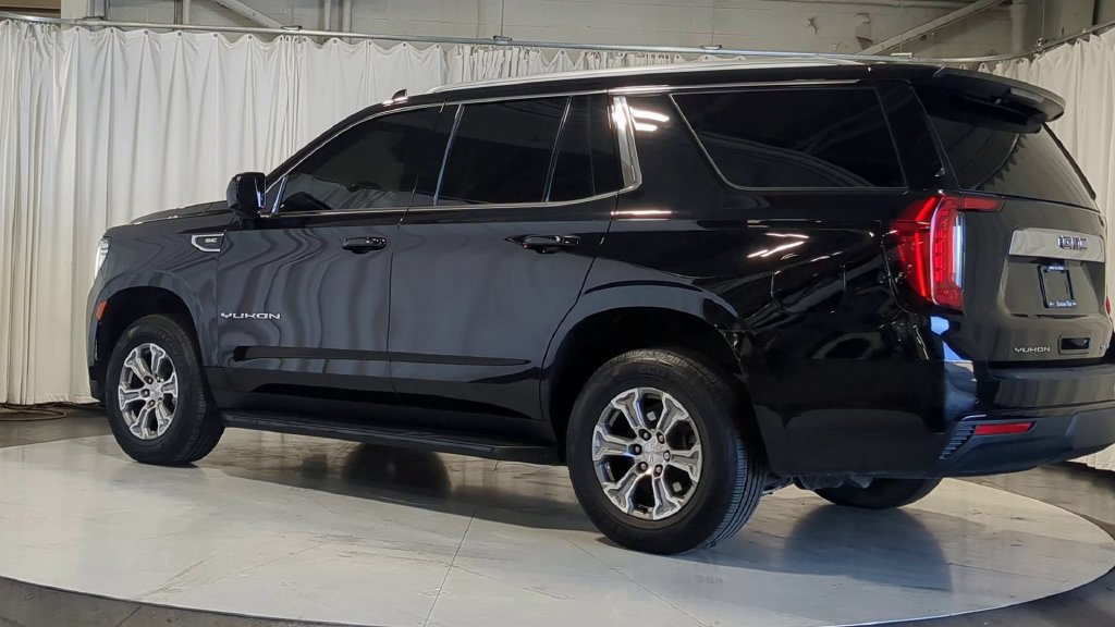 Used 2023 GMC Yukon SLE AWD/4WD image 6