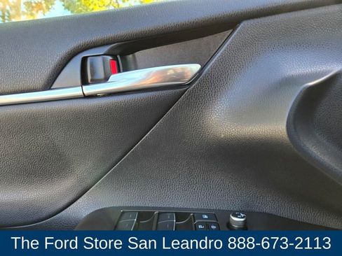 Used 2022 Toyota Camry XLE image 20
