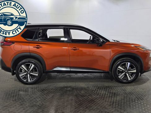 Used 2021 Nissan Rogue SL w/ Premium Package AWD/4WD image 8