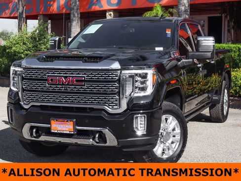 Used 2022 GMC Sierra 2500 Denali AWD/4WD image 4