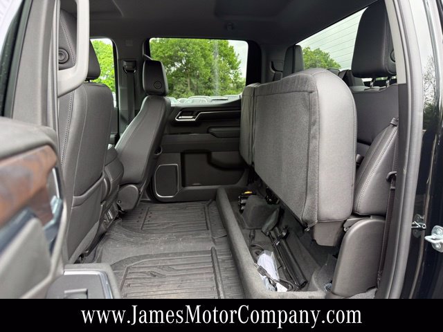 Used 2023 GMC Sierra 1500 SLT AWD/4WD image 18
