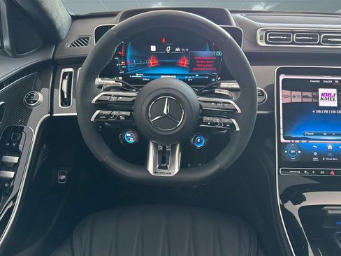 Used 2025 Mercedes-Benz S 63 AMG S image 29