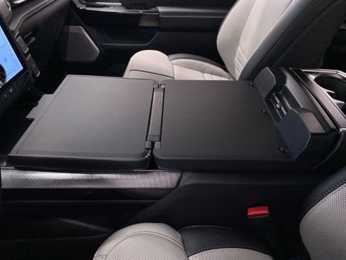 New 2025 Ford F150 Lightning Platinum image 29