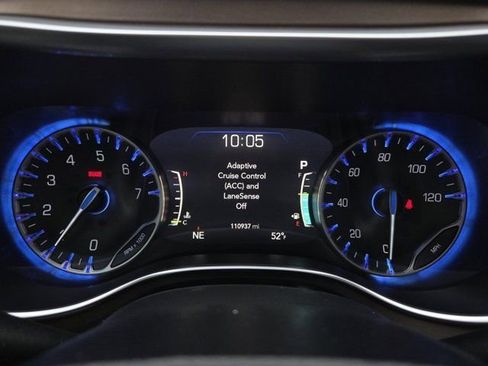 Used 2019 Chrysler Pacifica Touring-L Plus w/ Advanced Safetytec Group image 36