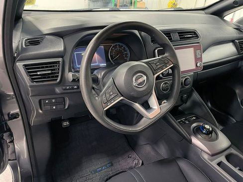Used 2023 Nissan Leaf S image 18