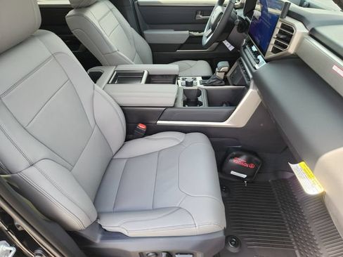 New 2026 Toyota Tundra Limited AWD/4WD image 12
