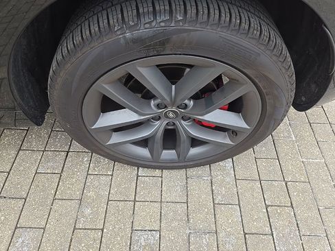 Certified 2024 Land Rover Range Rover Sport Dynamic SE image 9