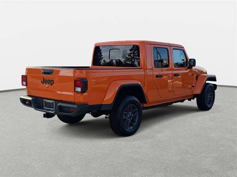 New 2025 Jeep Gladiator Sport image 5
