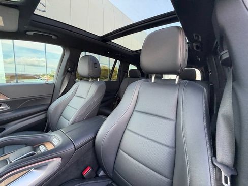 Used 2025 Mercedes-Benz GLS 450 4MATIC image 13