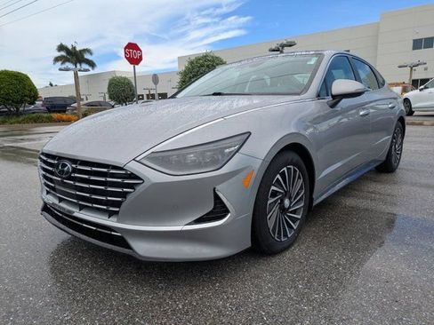 Used 2023 Hyundai Sonata Limited FWD image 1