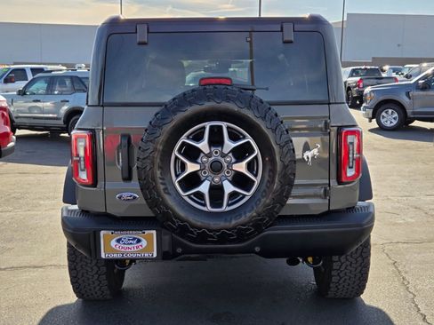 Certified 2025 Ford Bronco Badlands image 5