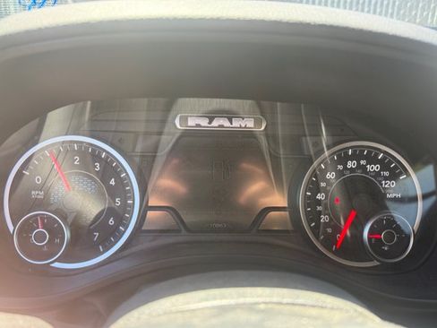 Used 2025 RAM 1500 Big Horn AWD/4WD image 9