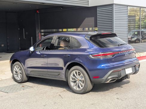 New 2026 Porsche Macan image 3
