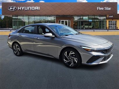 Used 2025 Hyundai Elantra SEL