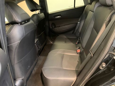 Used 2022 Toyota Corolla Cross XLE w/ Convenience Package image 44