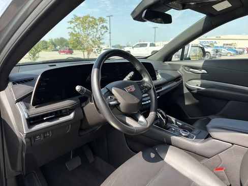 Used 2025 Cadillac XT4 Premium Luxury AWD/4WD image 10