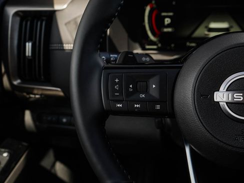 New 2025 Nissan Pathfinder Platinum image 22