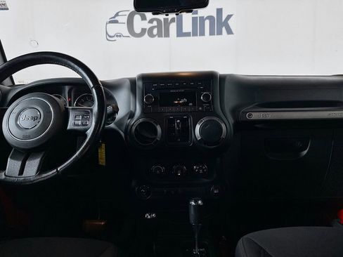 Used 2018 Jeep Wrangler Unlimited Sport S image 22