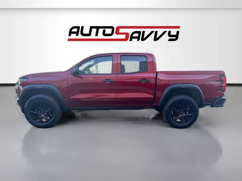 Used 2025 Chevrolet Colorado Trail Boss w/ Off-Road Front Bumper Package AWD/4WD image 4