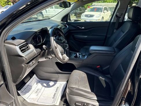 Used 2020 GMC Acadia SLT w/ Premium Package FWD image 9