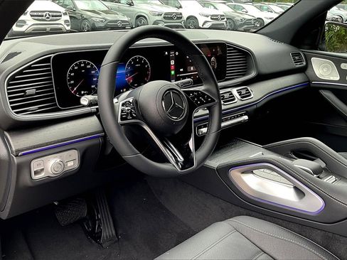 New 2025 Mercedes-Benz GLE 580 4MATIC image 6
