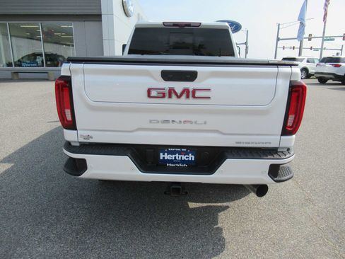 Used 2023 GMC Sierra 2500 Denali w/ Technology Package AWD/4WD image 6