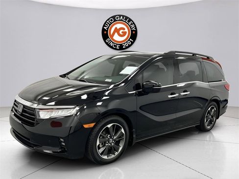 Used 2022 Honda Odyssey Elite image 3