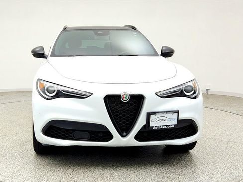 Used 2023 Alfa Romeo Stelvio Veloce AWD/4WD image 2