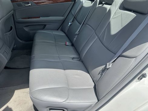 Used 2006 Toyota Avalon XLS FWD image 18
