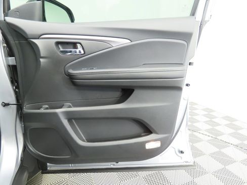 Used 2023 Honda Ridgeline RTL-E image 23