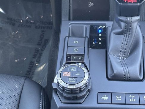 Used 2026 Toyota Tacoma TRD Off-Road w/ TRD Off Road Premium Package AWD/4WD image 22