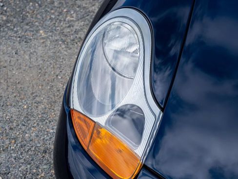 Used 1999 Porsche 911 Carrera RWD image 51