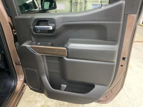 Used 2019 Chevrolet Silverado 1500 RST w/ All-Star Edition AWD/4WD image 24