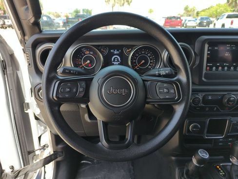 Used 2023 Jeep Wrangler Sport AWD/4WD image 11