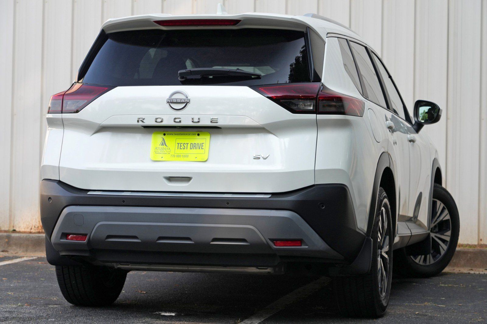 Used 2023 Nissan Rogue SV w/ SV Premium B Package FWD image 4