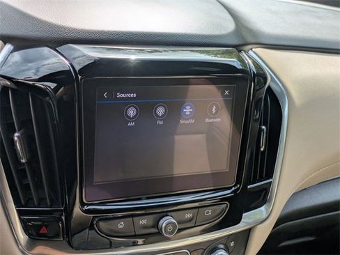 Used 2022 Chevrolet Traverse Premier image 23