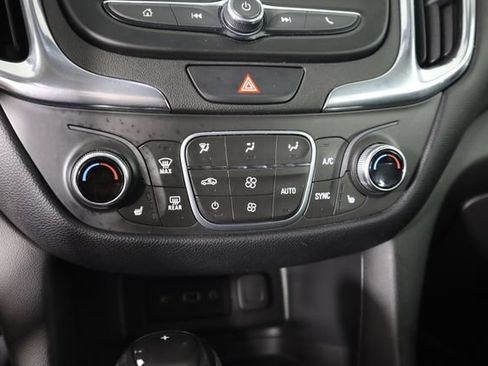 Used 2020 Chevrolet Equinox LT w/ Driver Convenience Package AWD/4WD image 46