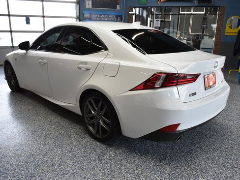 Used 2016 Lexus IS 300 F Sport image 8