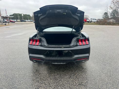 Used 2025 Ford Mustang Coupe image 13