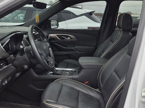 Used 2023 Chevrolet Traverse Premier w/ Redline Edition image 5